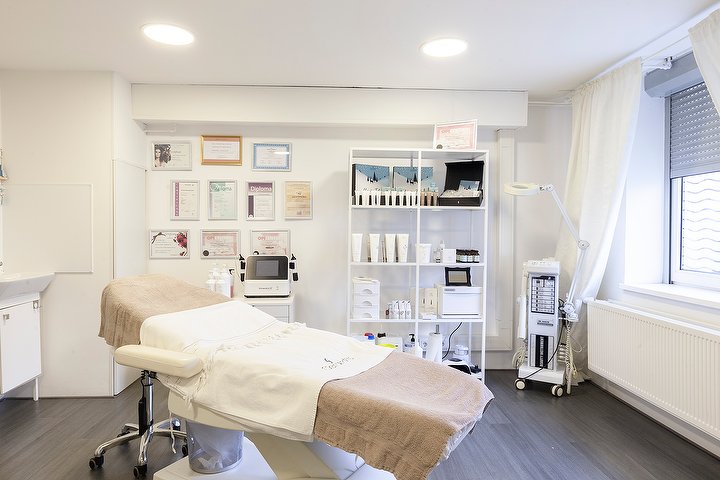 Allround Beauty Rotterdam | Beauty Salon in Charlois, Rotterdam - Treatwell