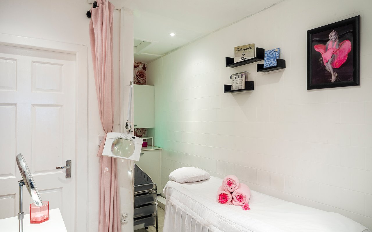 Top 20 Nail treatments at nail salons and nail bars in Glasgow West End