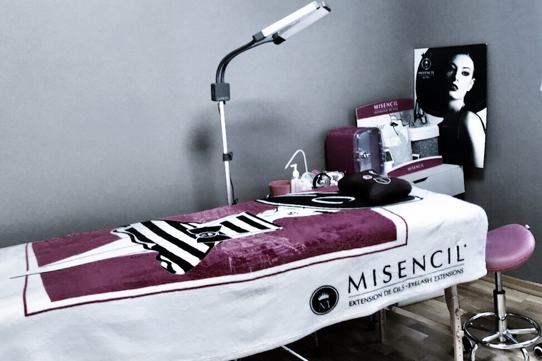 Les Cils d'Anaïs, Saint-Avé, Bretagne