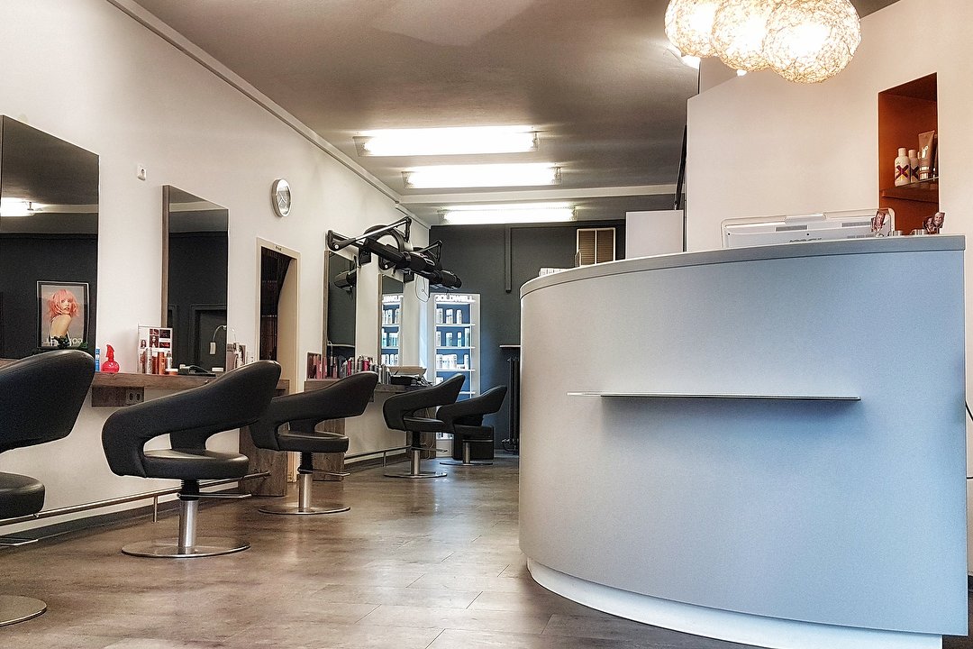 Friseure Und Friseursalons In Der Nahe Von Friedrich Ebert Strasse Kassel Treatwell