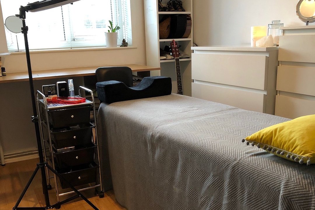 Reo & Eli Lashes, Kingston Upon Thames, London