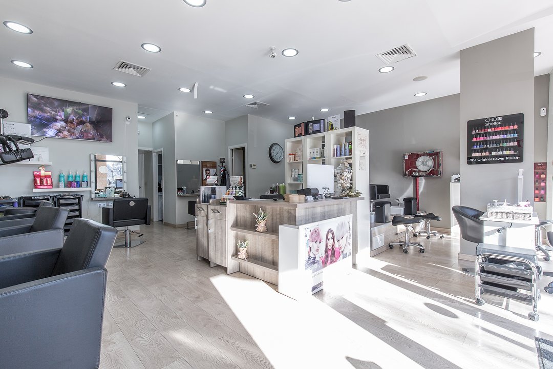 Deck 54 Hair Salon, Nucli Sant Cugat del Vallès, Provincia de Barcelona