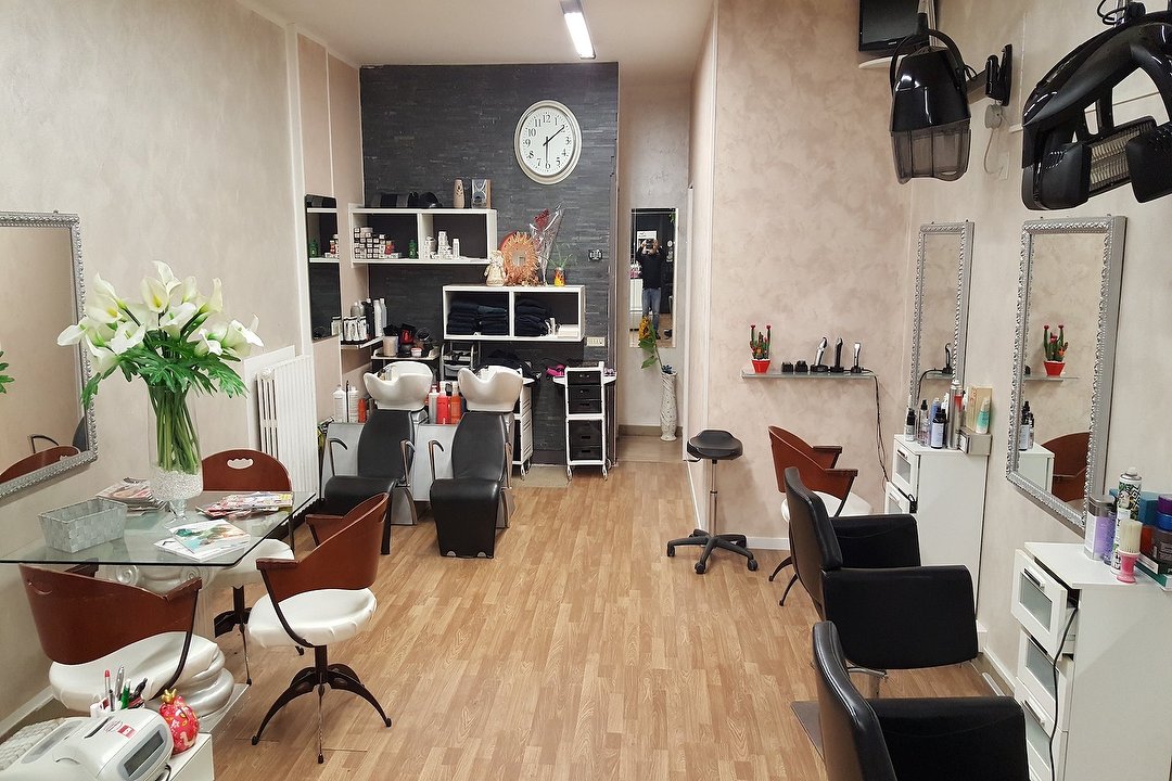 Alex e Silvia Parrucchieri, Affori, Milano