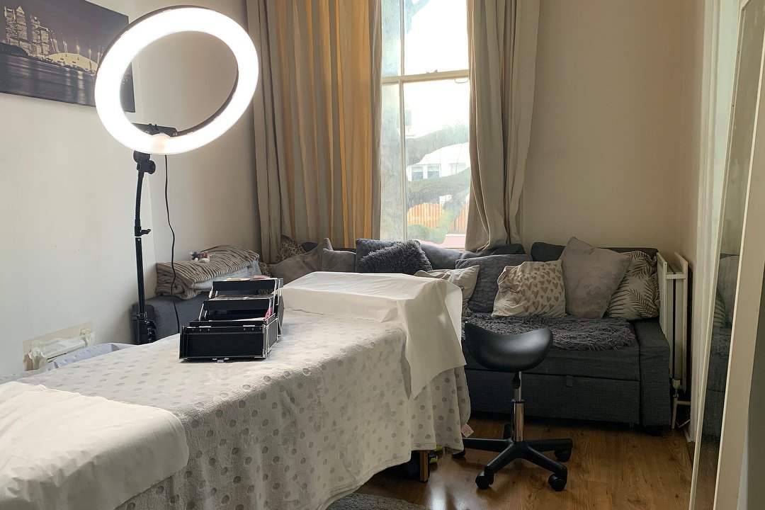 Get Lashed by Chloé, Ladbroke Grove, London