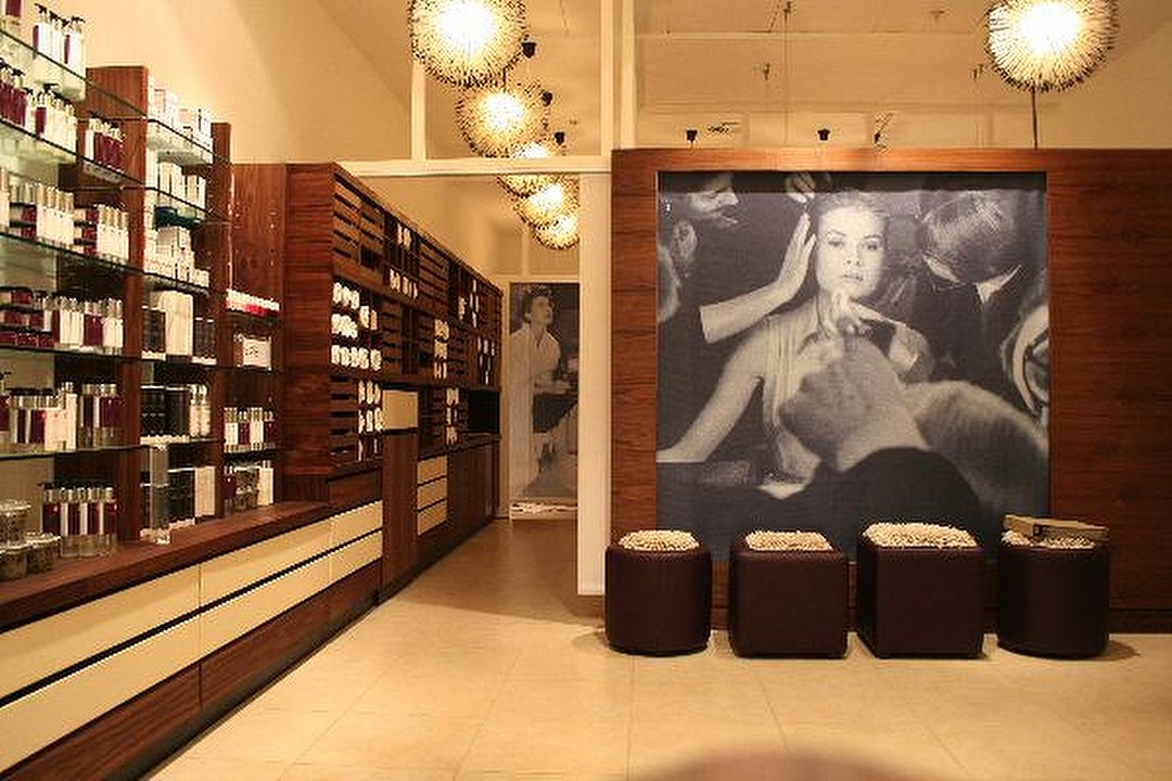 Groom at Selfridges, Marylebone, London