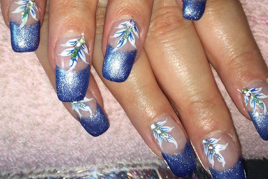 TSO Nails, Swindon, Wiltshire