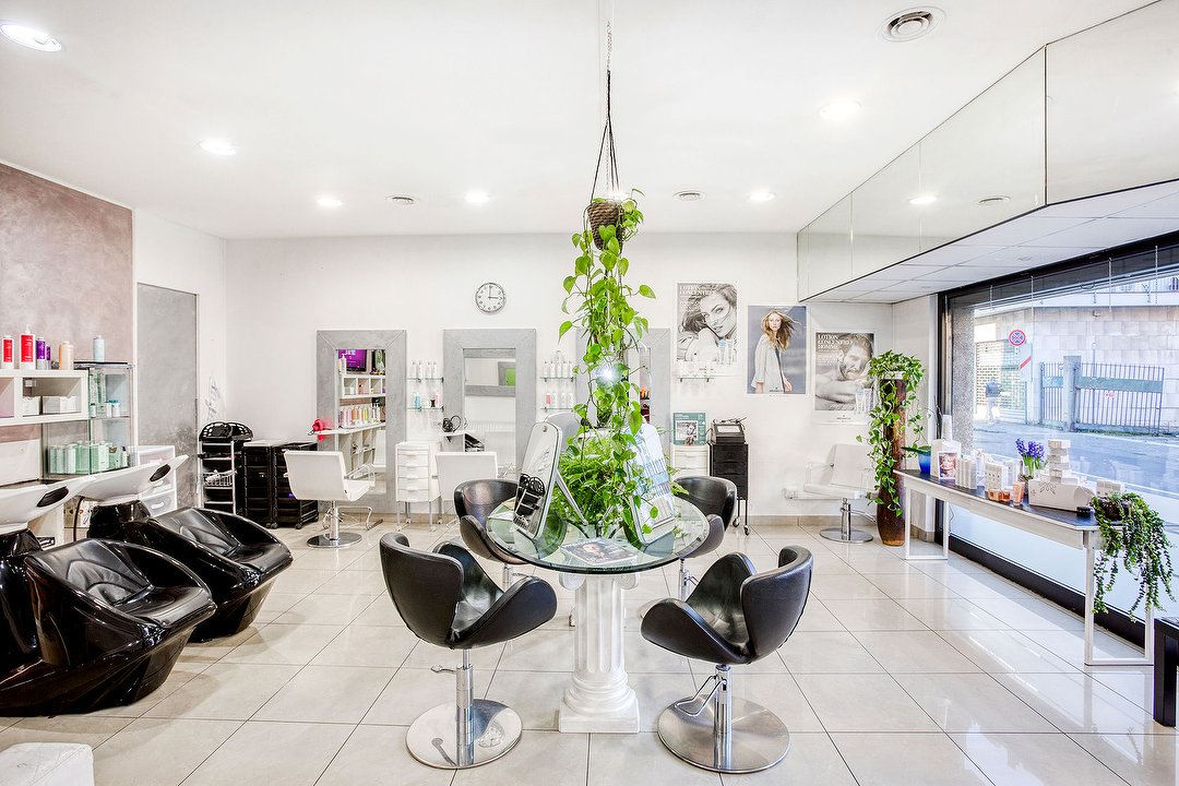 Goldenlook, Cantù, Lombardia