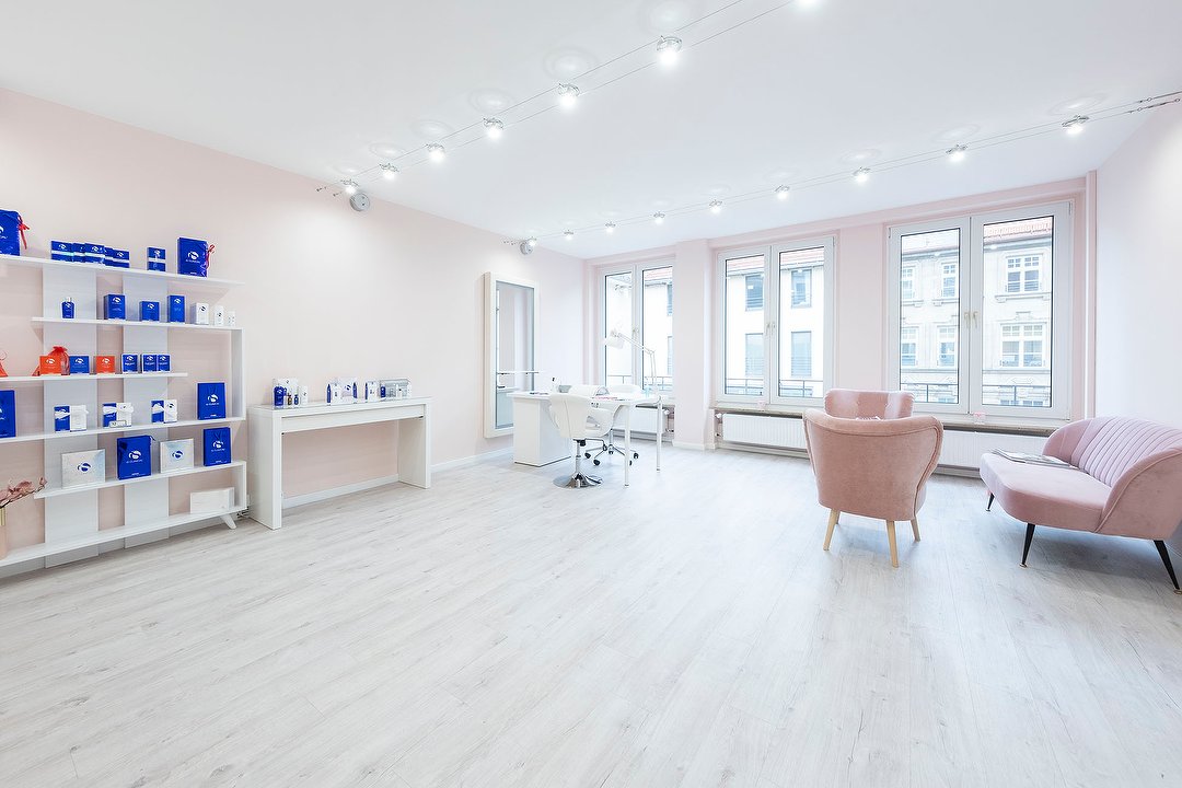 It's Skintime by Lisa Stambler, Altstadt, München