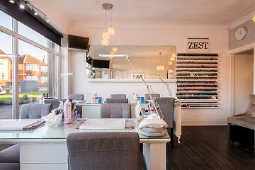 Zest Beauty & Tanning