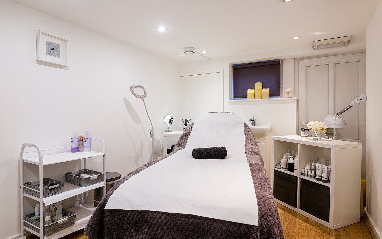 Interior of Zest Beauty & Tanning in Leeds