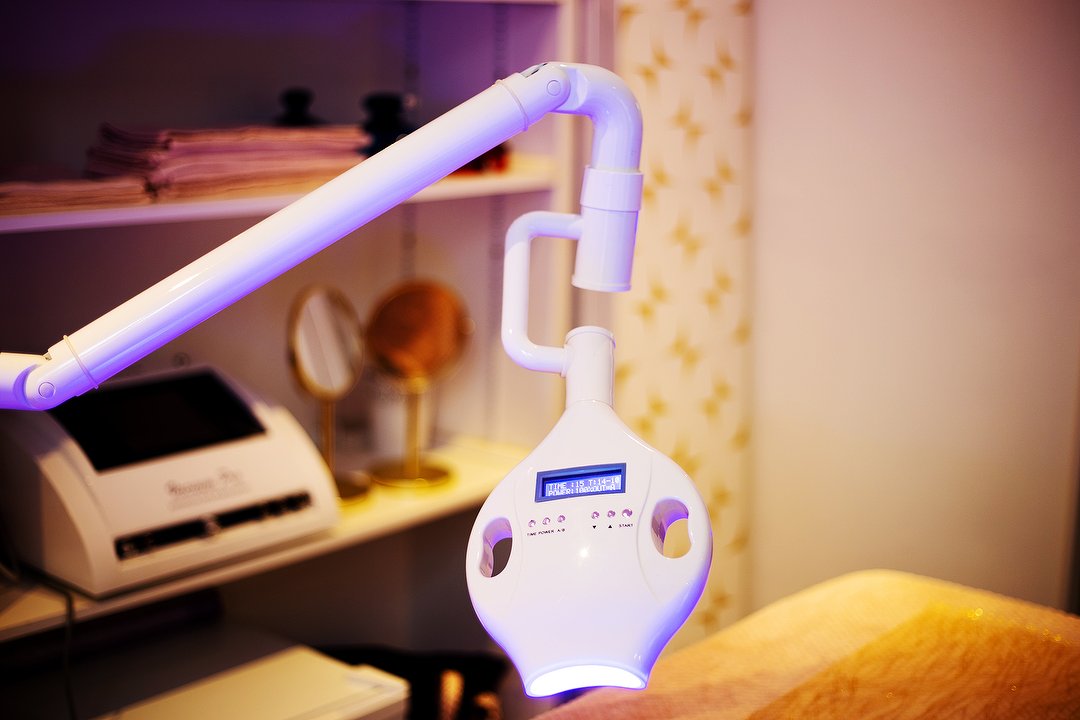 Cozy Beauty Bar By MMK Beauty Care, Asnières-sur-Seine, Hauts-de-Seine