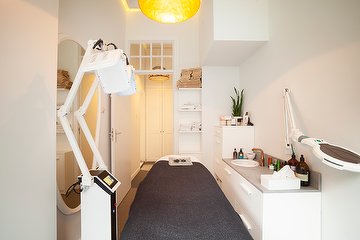 LED light therapy Amsterdam
