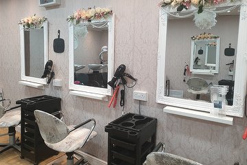 Emma Mackenzie Hairdressing