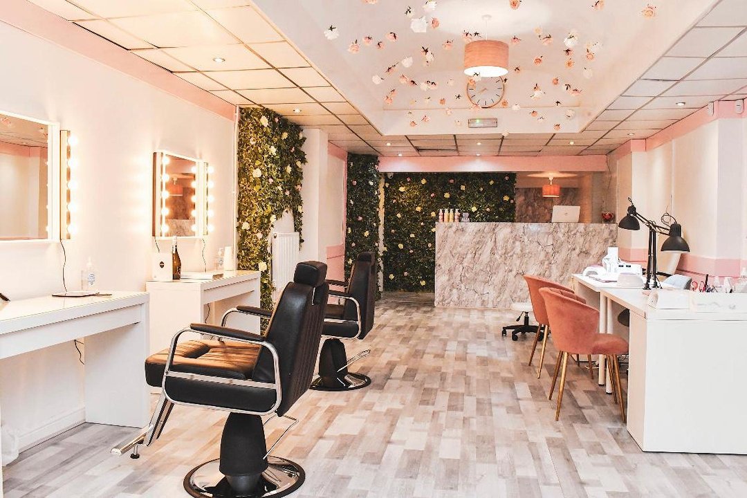 Prettify Nails & Beauty, Hyde, Tameside