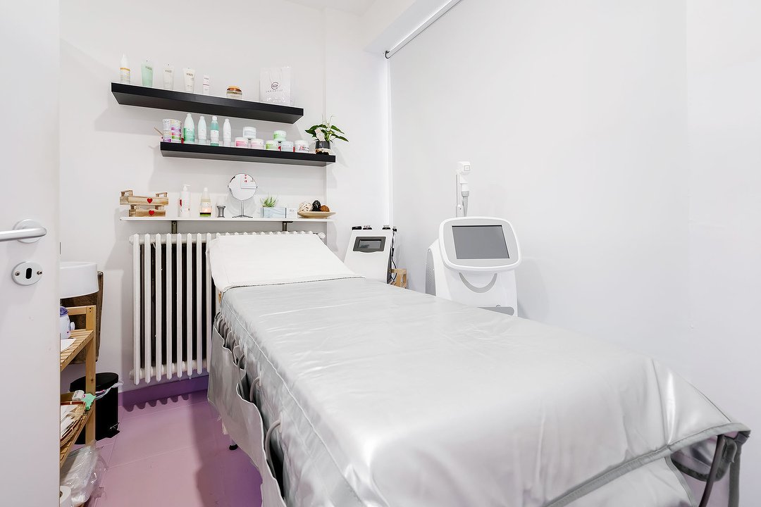 DEA Dimensione Estetica Avanzata, Pozzo Strada, Torino