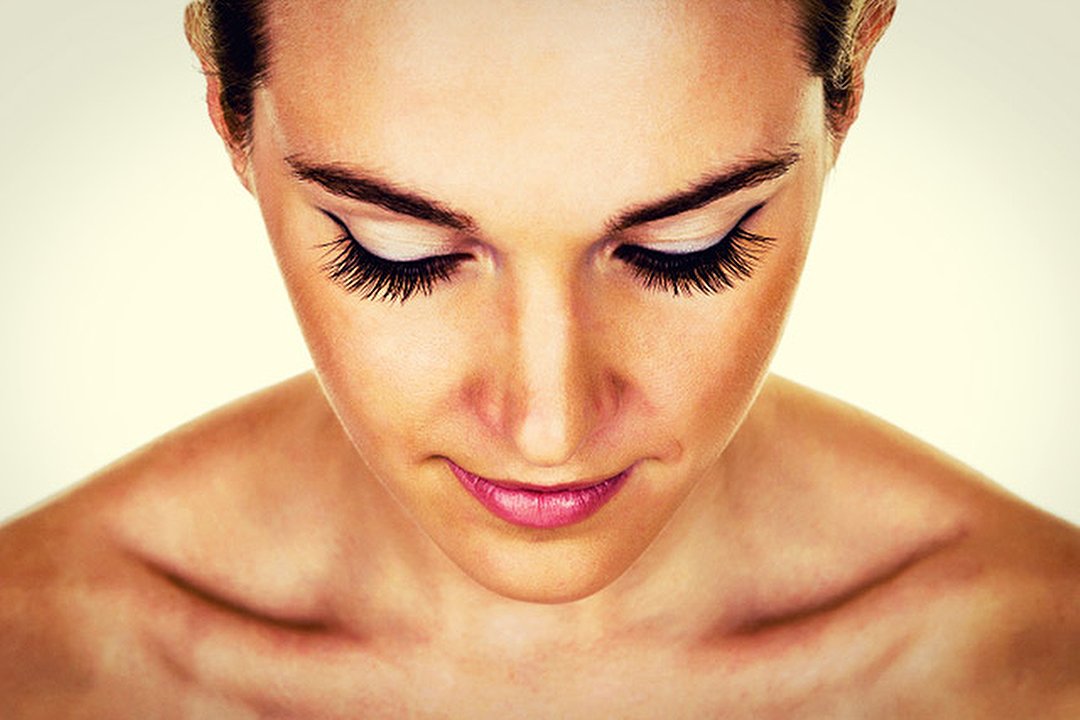 Lauryta's Eyelash, Tilehurst, Reading