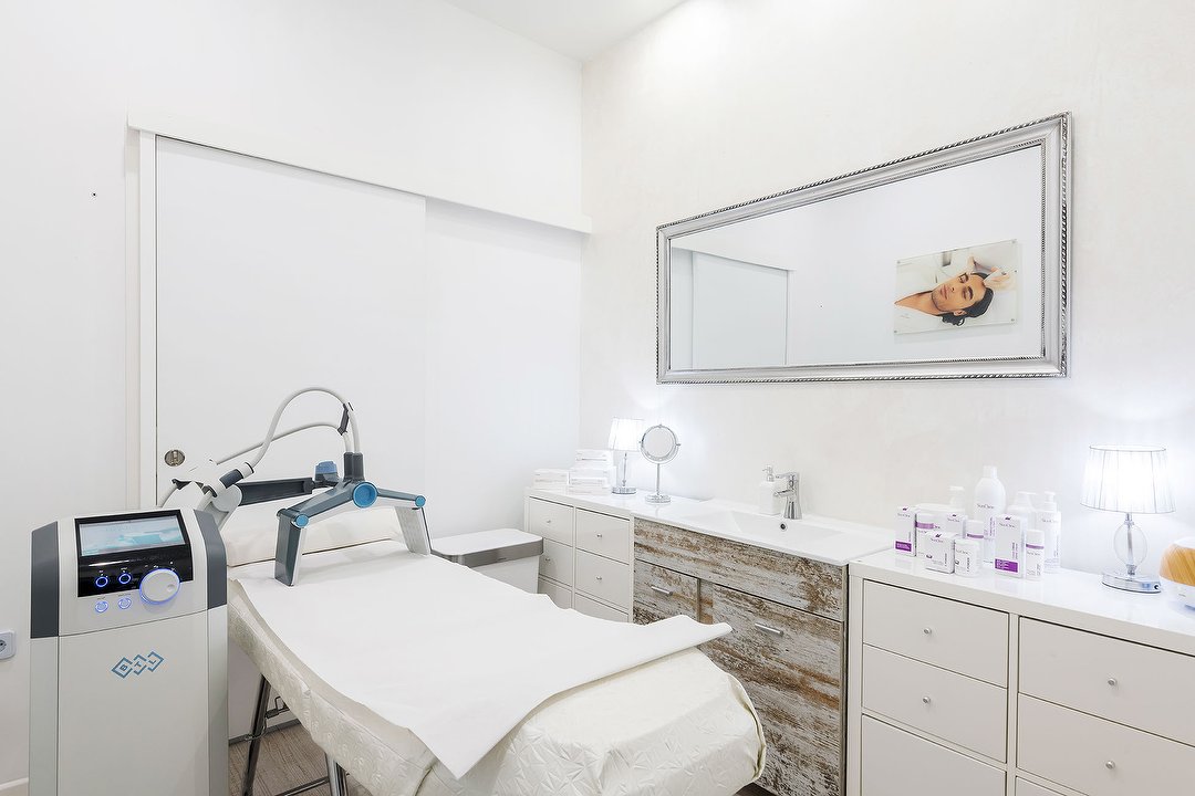 D Elle Clinic, Madrid