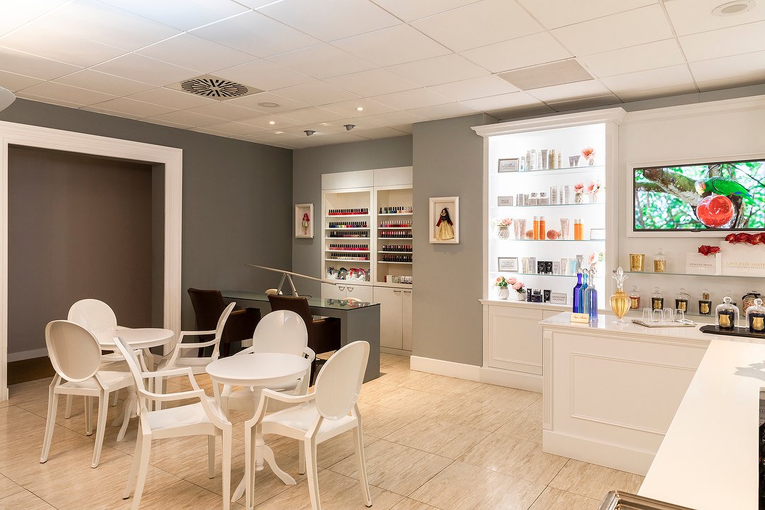 Spazio Ikos Milano, Washington, Milano