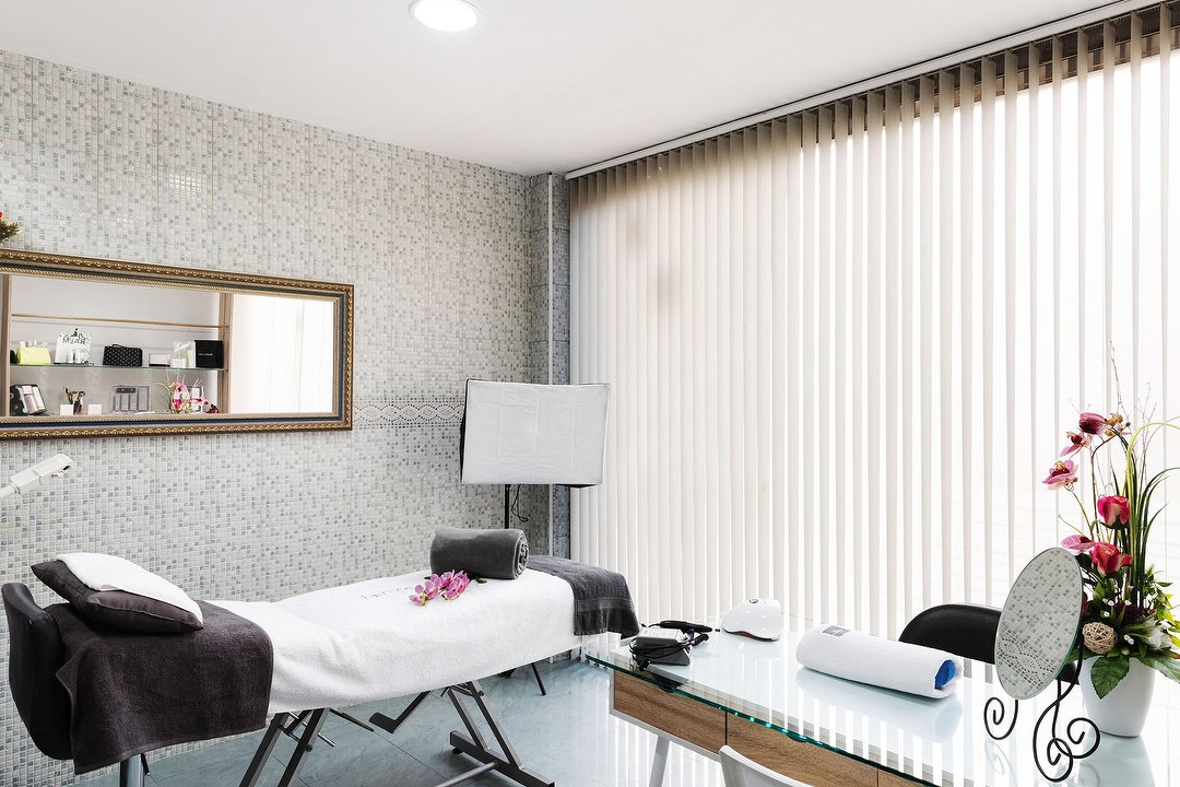 La Vida es Bella, Rubí, Provincia de Barcelona