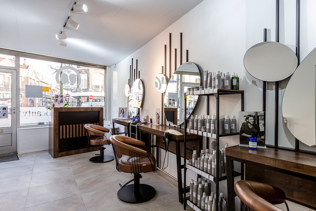 Liana's Hair & Beauty, Biltstraat, Utrecht