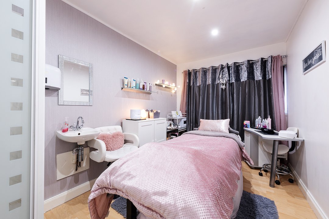 Amici Beauty, Clarkston, East Renfrewshire