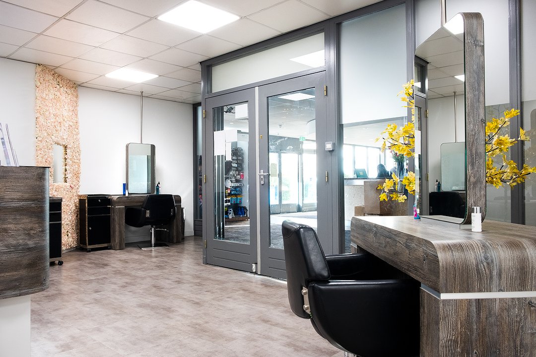 Riverside Hair Chigwell Hair Salon In Buckhurst Hill London Treatwell