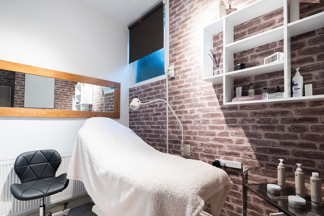 Renew & Sculpt Aesthetics, East Finchley, London