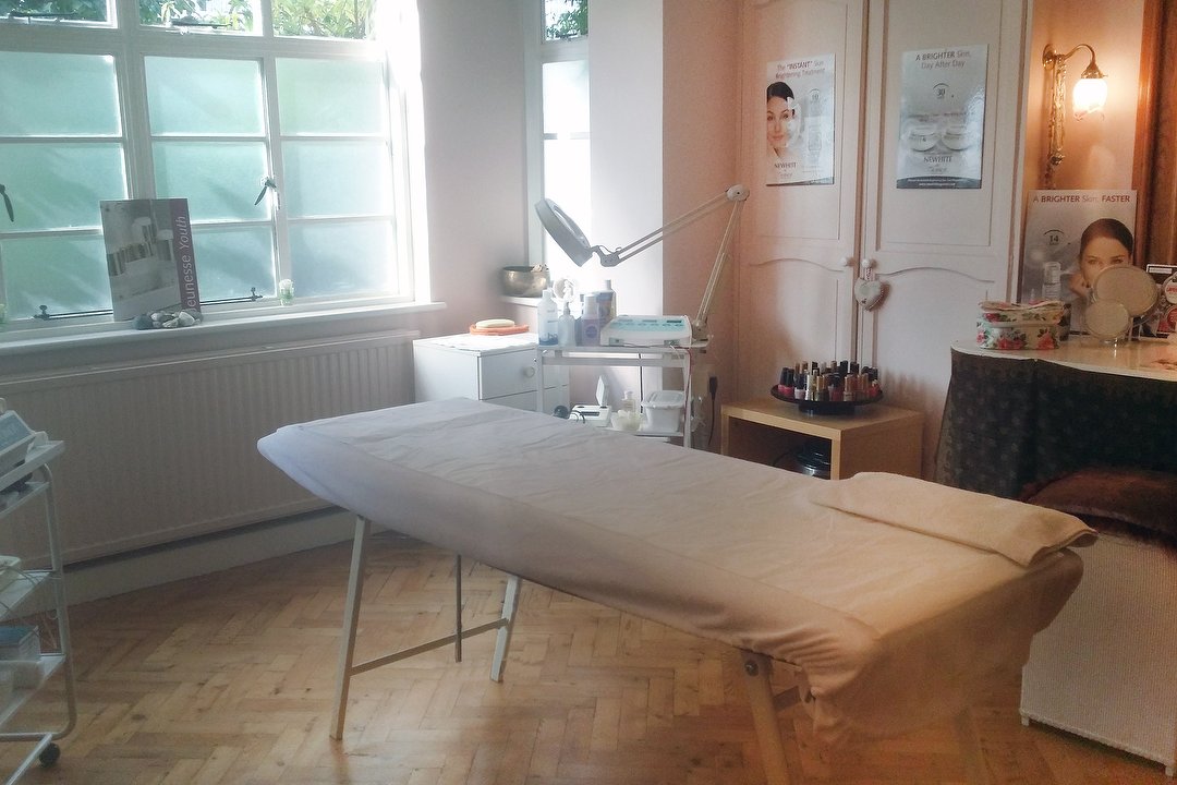 Kathleen Birch Holistic Beauty Health & Healing, Chiswick Gunnersby, London
