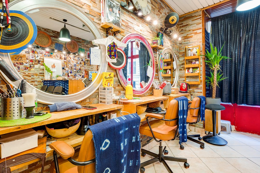Rafet N Diort - Salon D., Métro République, Paris