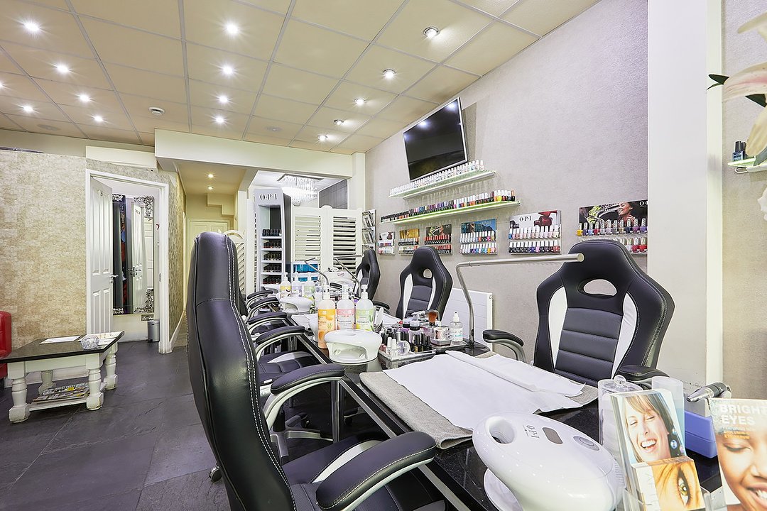 Kleo Beauty Nails Tanning Putney, Putney, London