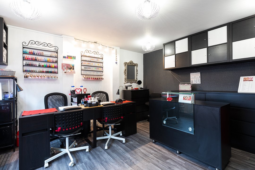 Janu’s Beauty Clinic, Docklands, London