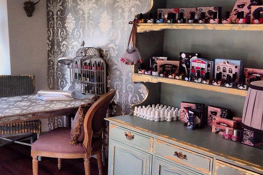Luxe Tan & Nails, Stow-on-the-Wold, Gloucestershire