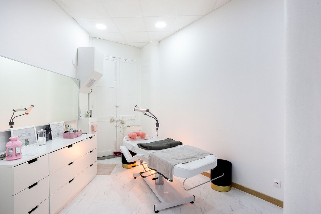The Beauty Clinic, Jules Joffrin, Paris