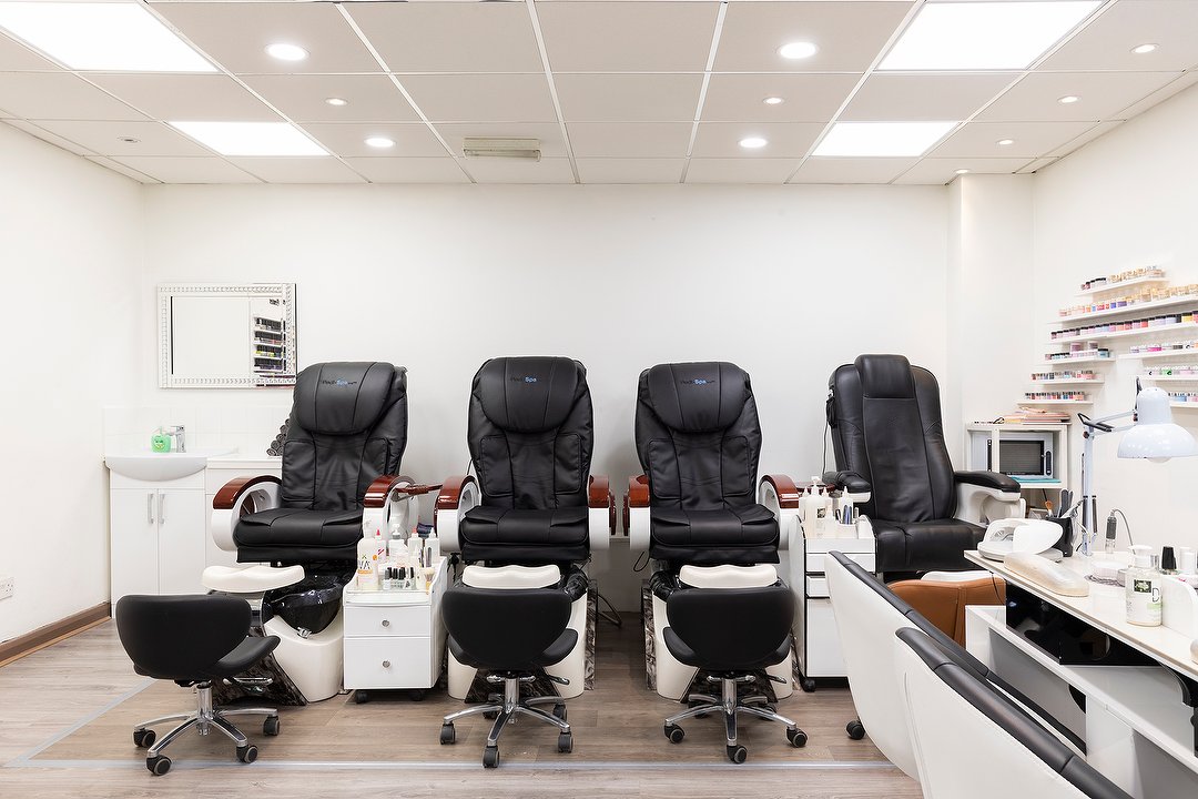 Angel Nail & Tanning Salon, Islington, London
