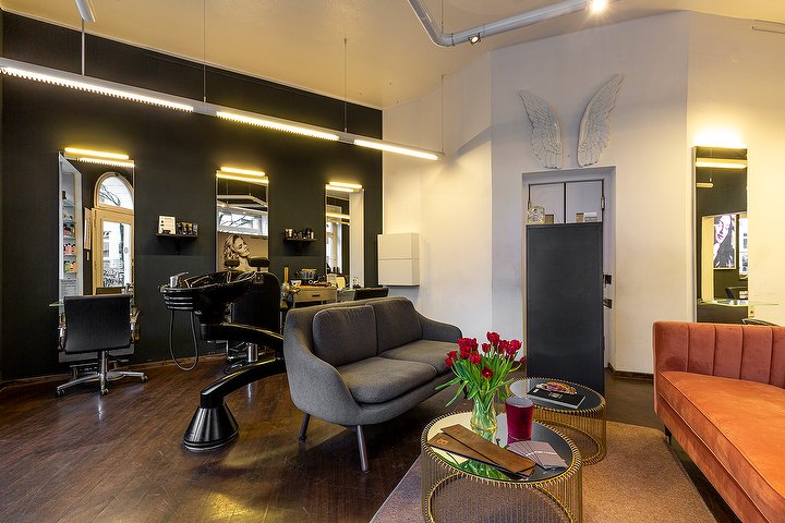 Engel Helden Hair Cosmetics Friseur In Oberbilk Dusseldorf Treatwell