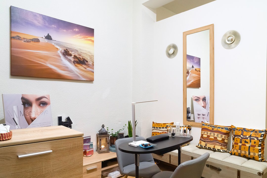 OmiNira Experience, Plaza República del Ecuador, Madrid