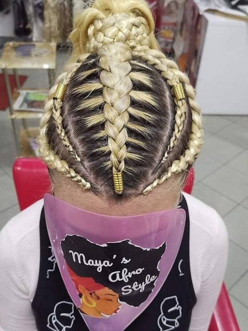 Maya S Afro Style Friseur In 6 Bezirk Wien Treatwell