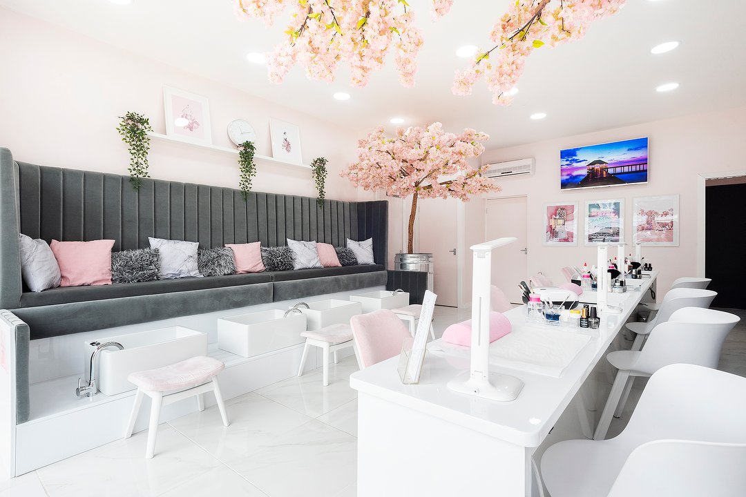 SugarTips Nail Salon