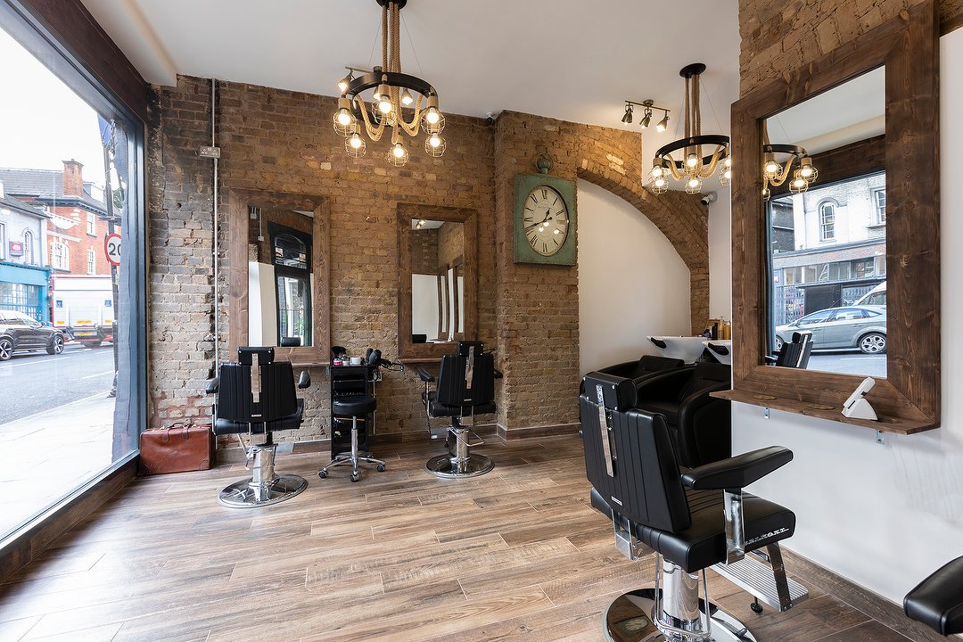 Highbury Cutting Guru -St Paul’s Road, Highbury & Islington, London