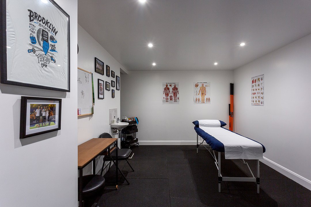 P10 Recovery, Elephant and Castle, London