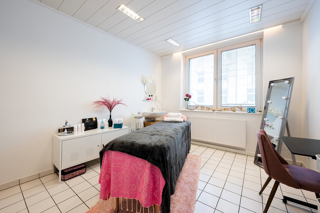 Carolina Witteck Make Up & Beauty, Stadtbezirk I, Essen