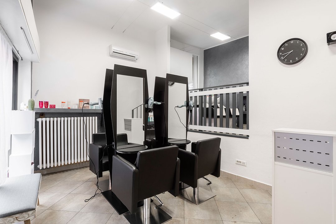 Luce Parrucchieri, Corsico, Lombardia