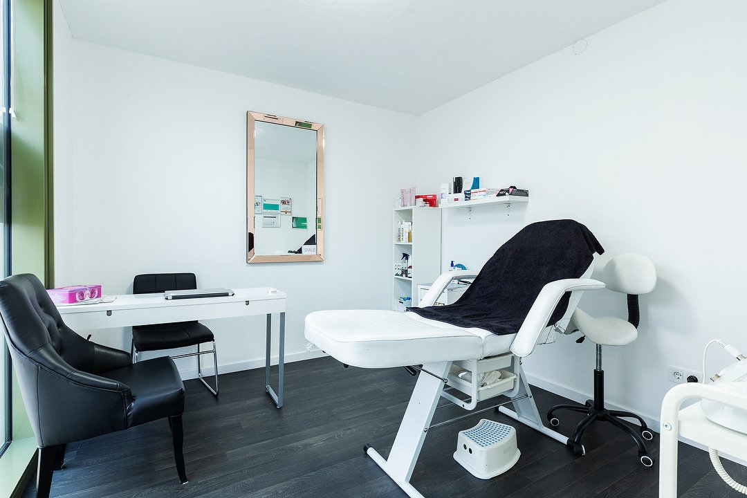 Beka Beauty Den Haag, Parallelweg, The Hague