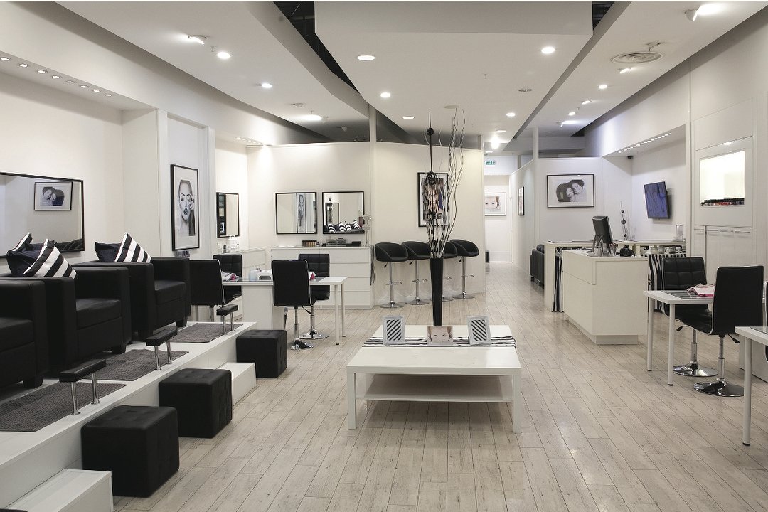 Hello Gorgeous Studios Beauty Salon In Croydon London Treatwell