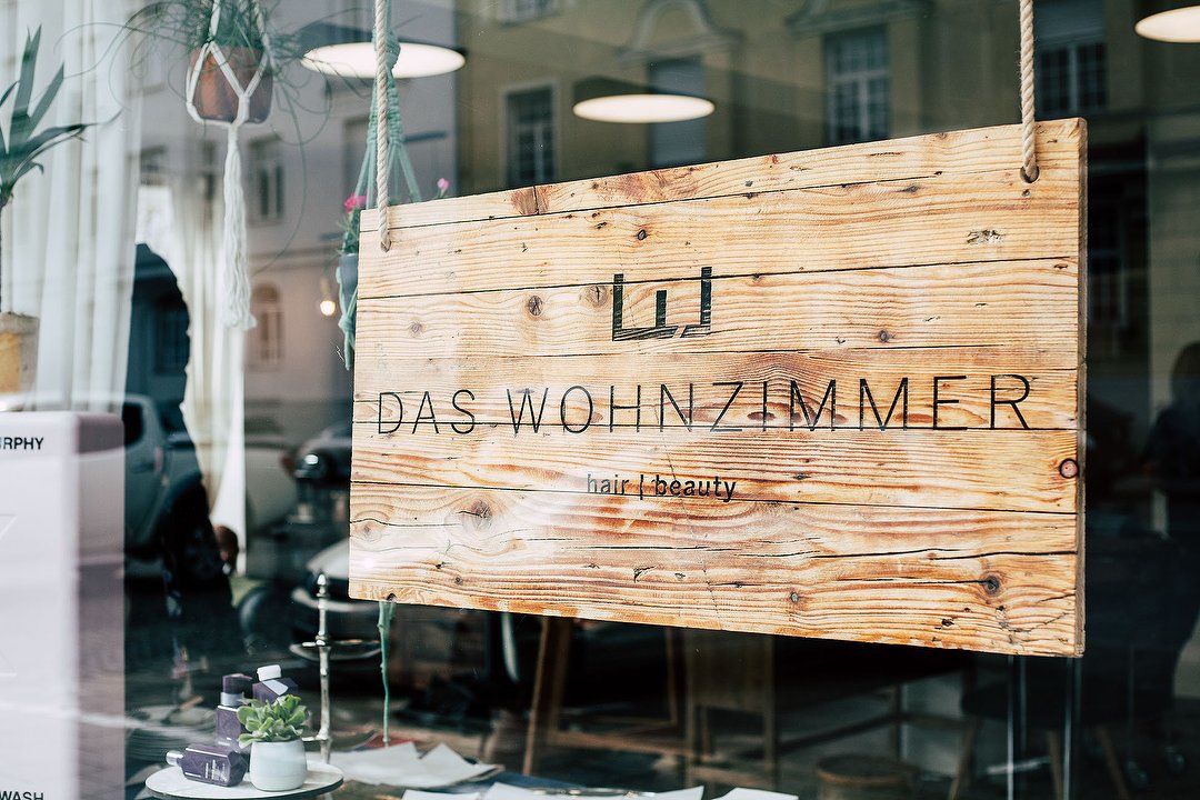 Das Wohnzimmer Friseur In Schwabing Munchen Treatwell