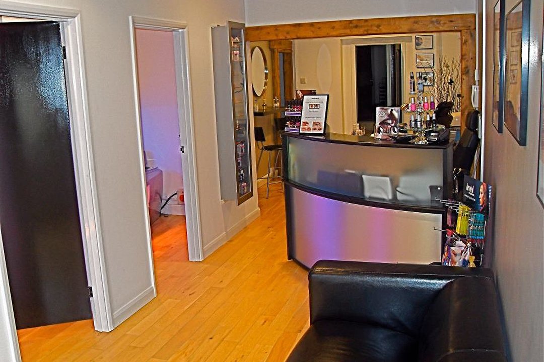 KG Salon, Barton Le Clay, Bedfordshire