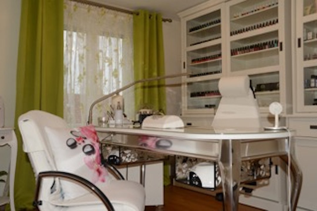 Princesse Nail World - Schlossstrasse, Oberbipp, Canton de Berne