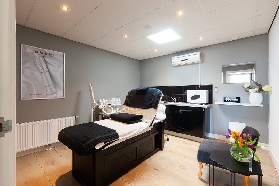 Schoonheidssalon Esthetica, Hazerswoudedorp, Zuid-Holland