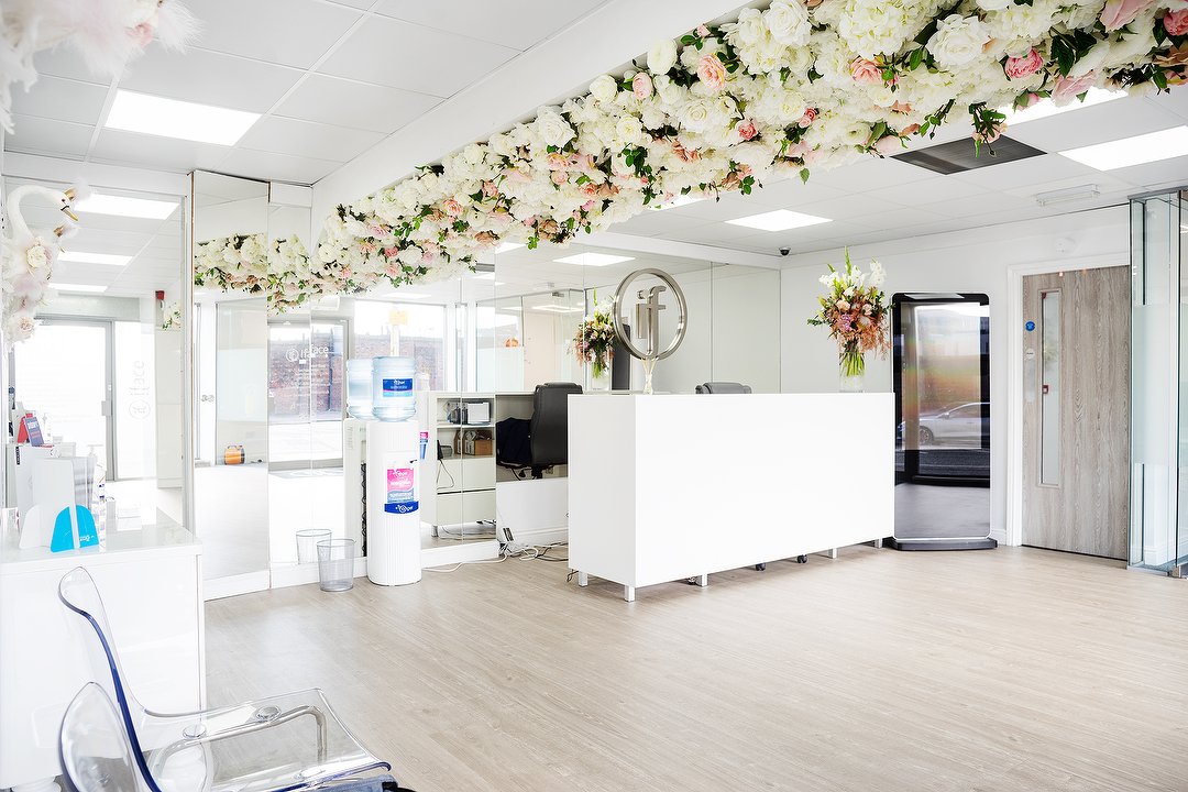 iGlow, North Manchester, Manchester