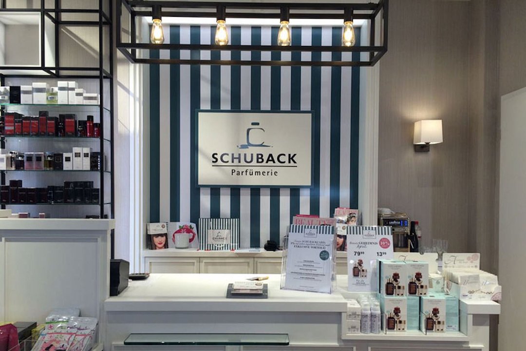 Schuback Parfümerie Kosmetik Studio und Beauty Station Heide, Heide